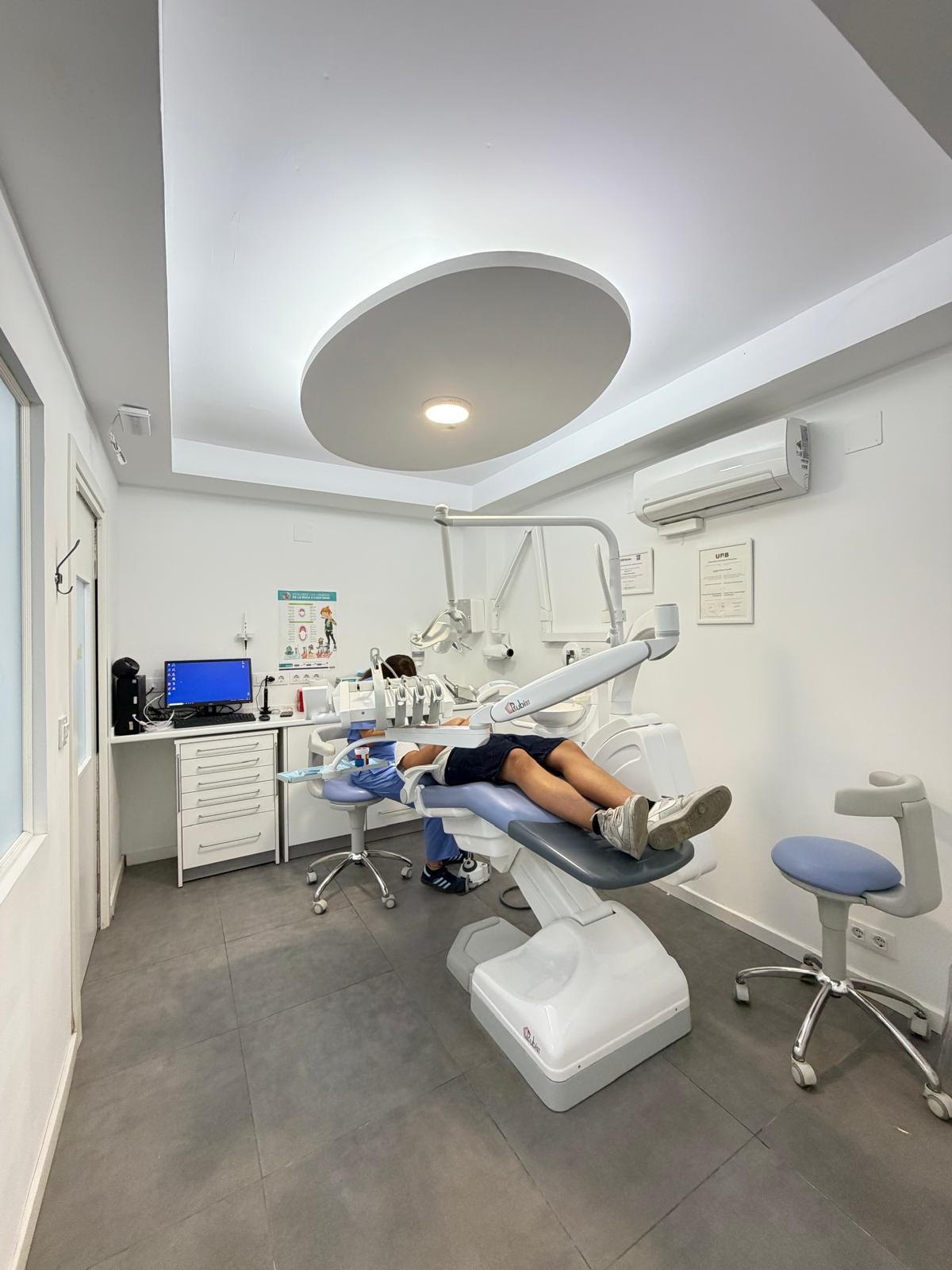 Segundo gabinete dental de la clínica